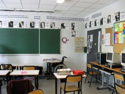 La salle de classe de l'UPI <br width='400' height='300' /> 